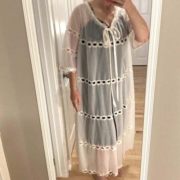 Vintage lingerie lace robe white see-through women’s small - Picture 2 of 10